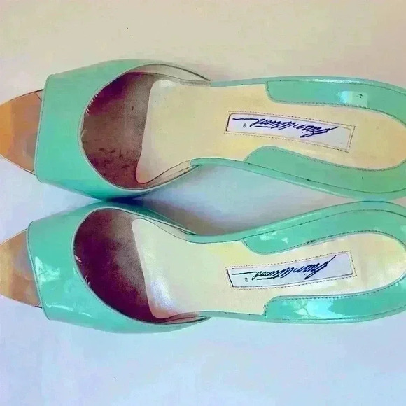 Brian Atwood Women's Turquoise Patent Leather Open-Toe wedge heel Size 8.5 - Picture 3 of 6